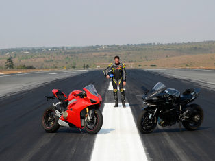 Quebra de recordes de motovelocidade na pista do Aeroporto de Brasília